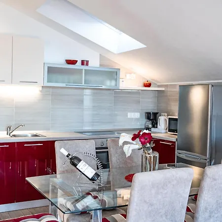 Regina Del Mare Apartment Slatine
